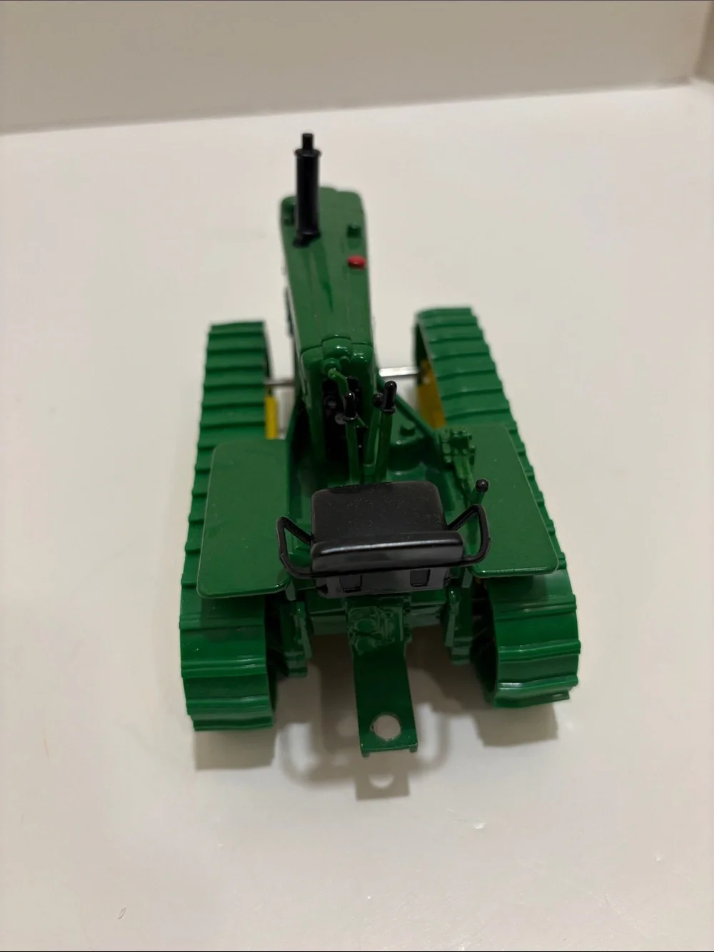 Ertl John Deere model 40 Crawler Tractor 1/16 scale.